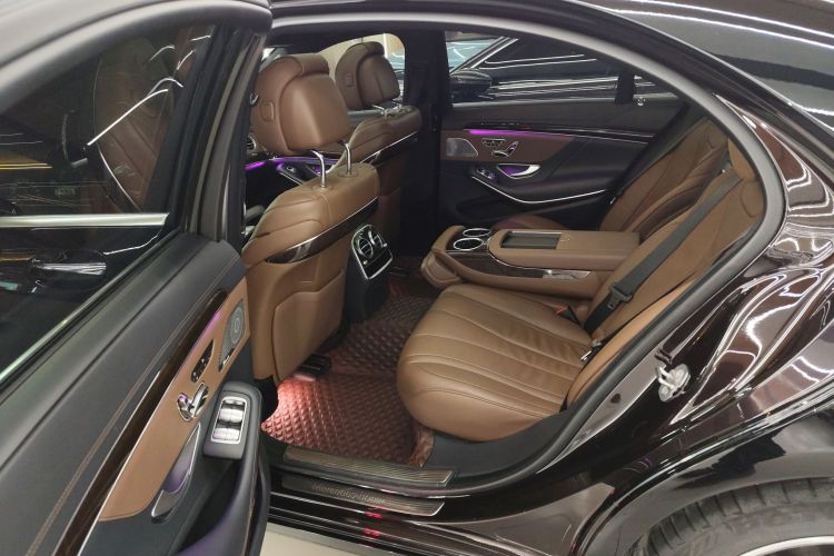 奔驰S级 2020款 S 350 L 尊享型 臻藏版中控内饰21