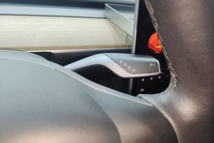 特斯拉 Model Y 2022款 长续航全轮驱动版局部细节18