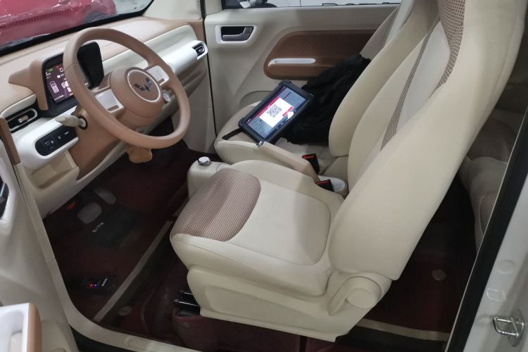 五菱汽车 宏光MINIEV 2024款 第三代 215km 青春版中控内饰19