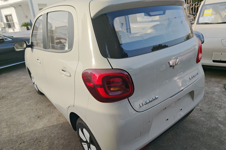 五菱汽车 宏光MINIEV 2025款 四门版 进阶款车身外观4