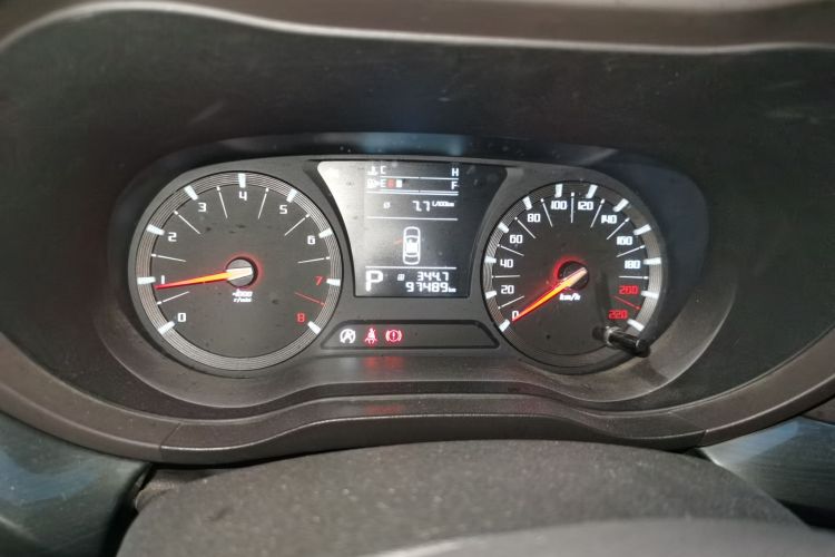 广汽传祺 传祺GA6 2015款 1.8T DCT舒适型中控内饰14