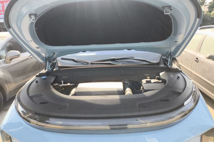 理想汽车 理想L7 2024款 Ultra机舱底盘24