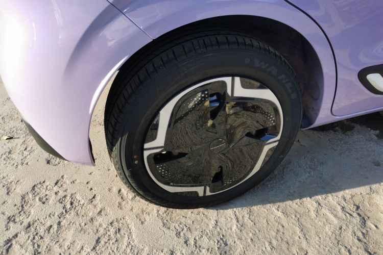 东风纳米 纳米01 2024款 焕新版 330 Plus智+车身外观6008