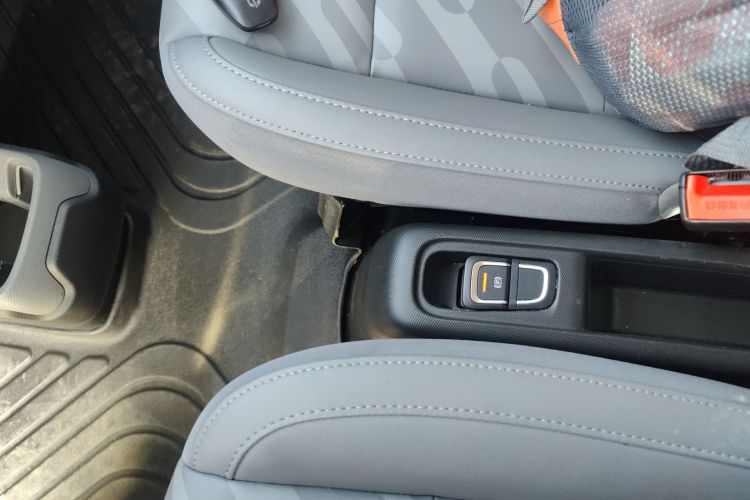 零跑汽车 零跑T03 2025款 310舒享版局部细节18