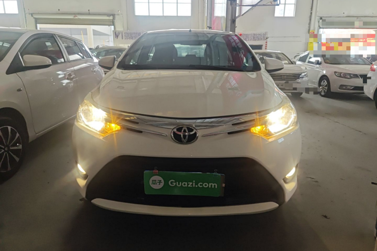 丰田 威驰 2014款 1.5L 手动智尚版车身外观2