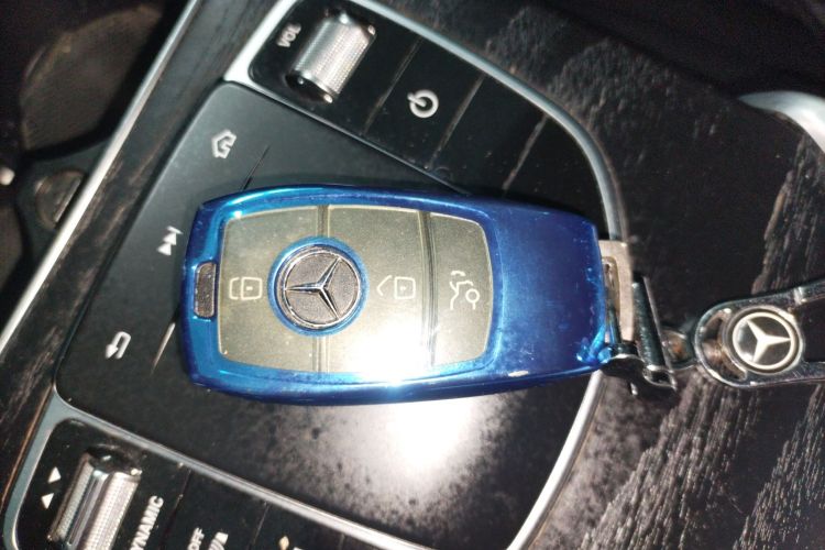 奔驰C级 2019款 C 260 L 运动版中控内饰7001