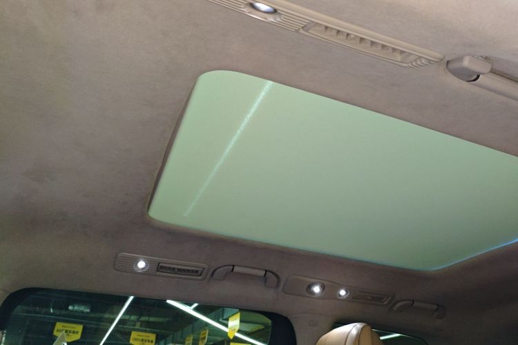 腾势D9 2022款 DM-i 970 四驱旗舰型中控内饰22