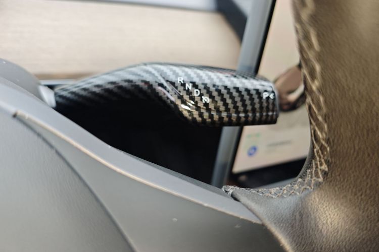 特斯拉 Model Y 2022款 改款 后轮驱动版中控内饰18