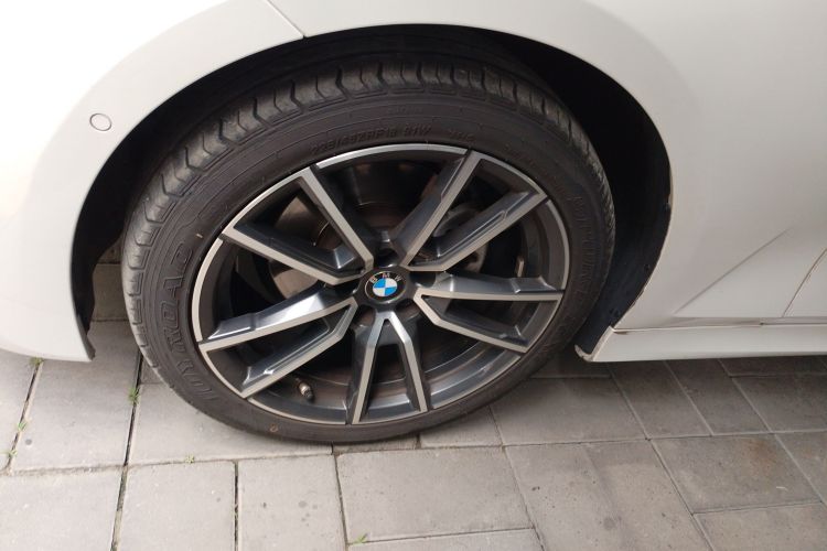 宝马3系 2022款 改款 325Li M运动套装车身外观6007