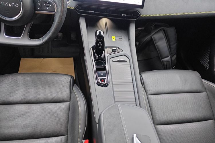 领克03 2023款 1.5TD DCT劲Pro中控内饰18