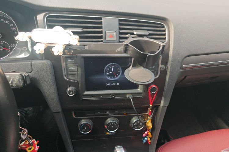 大众 高尔夫 2017款 230TSI 自动舒适百万辆纪念版中控内饰16