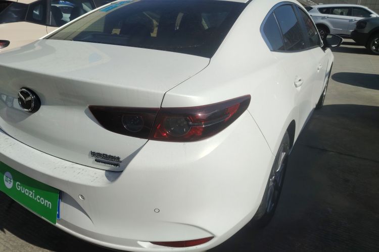 马自达3 昂克赛拉 2020款 1.5L 自动质悦天窗版车身外观9