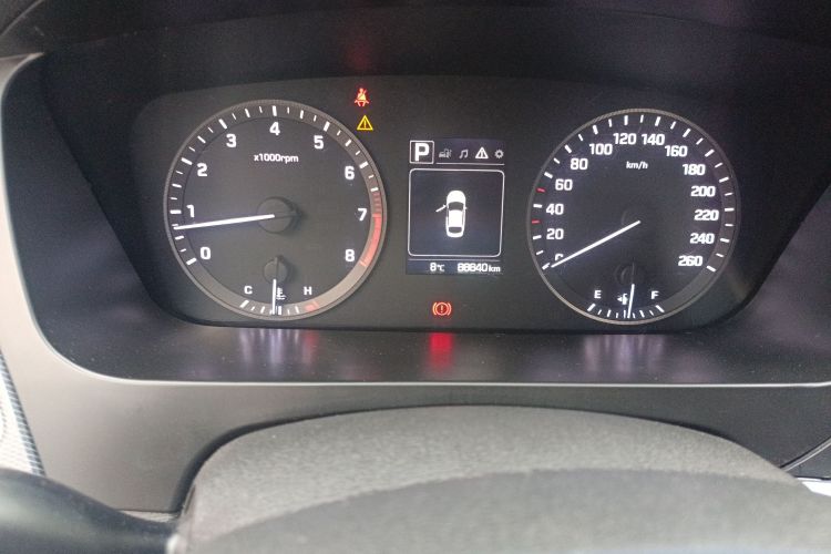 现代 索纳塔 2015款 1.6T GLS智能型中控内饰15