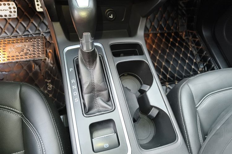 福特 翼虎 2017款 EcoBoost 180 两驱虎跃型局部细节18