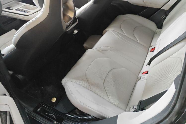 小米汽车 小米SU7 2024款 四驱超长续航高阶智驾Max版中控内饰7004