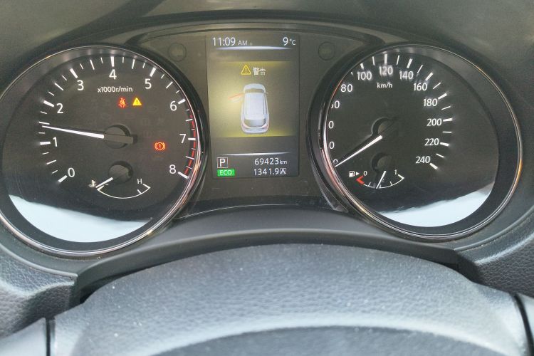 日产 逍客 2017款 2.0L CVT智享版 国V中控内饰15