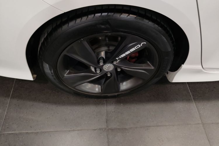 别克 君威 2019款 GS 28T 精英型 国VI车身外观6008