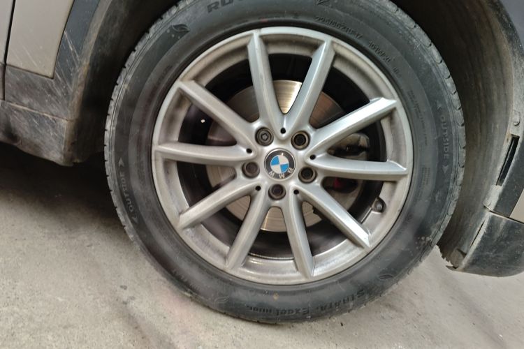 宝马X1 2018款 sDrive18Li 时尚型车身外观10