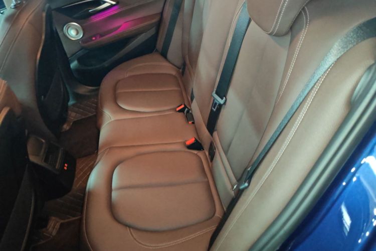 宝马1系 2021款 120i M运动曜夜版中控内饰7004