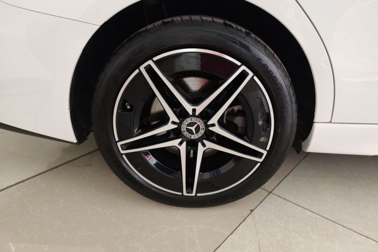 奔驰C级 2023款 C 260 L 皓夜运动版车身外观6008