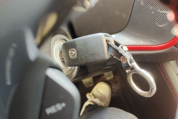 长安CS55 2018款 1.5T 手动炫色型 国V中控内饰11