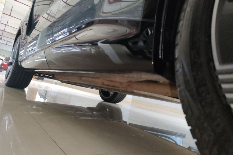 领克08 EM-P 2025款 220km 四驱性能Halo局部细节9002