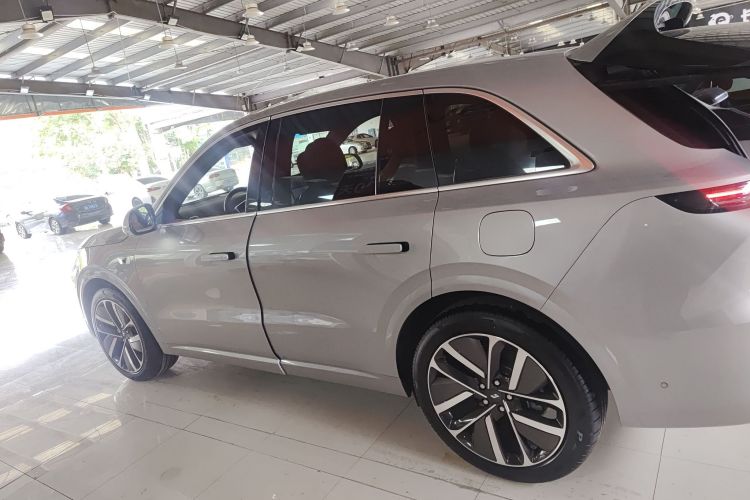 理想汽车 理想L6 2024款 Max车身外观4