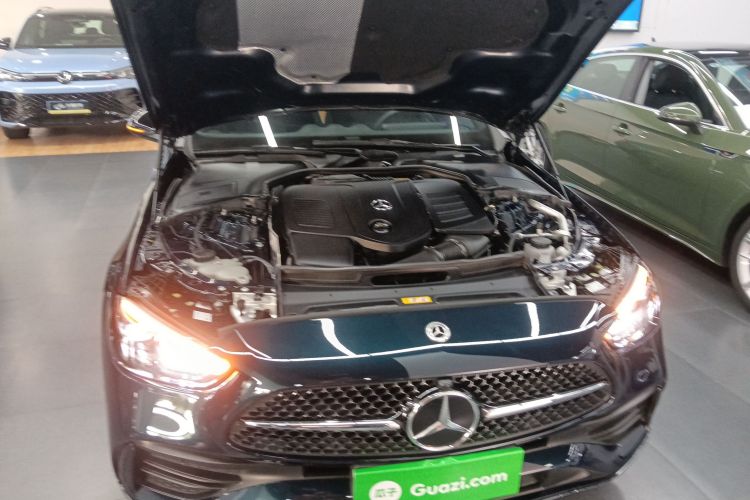 奔驰C级 2023款 改款二 C 260 L 皓夜运动版机舱底盘24