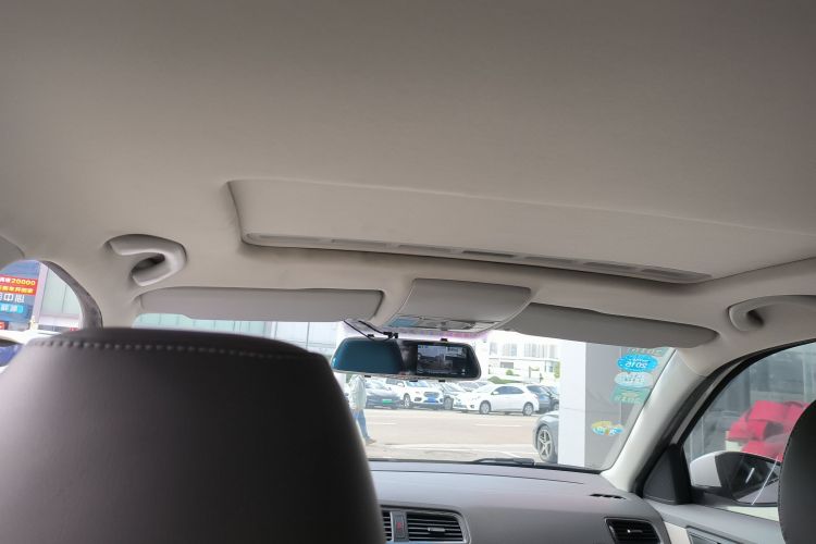 大众 朗行 2013款 1.4TSI 自动舒适型局部细节22