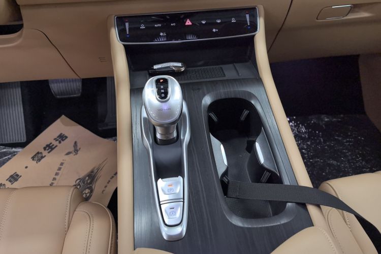 岚图汽车 岚图梦想家 2024款 PHEV 超长续航卓越版局部细节18