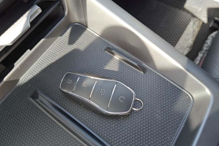 比亚迪 秦PLUS 2023款 冠军版 DM-i 55KM领先型中控内饰11