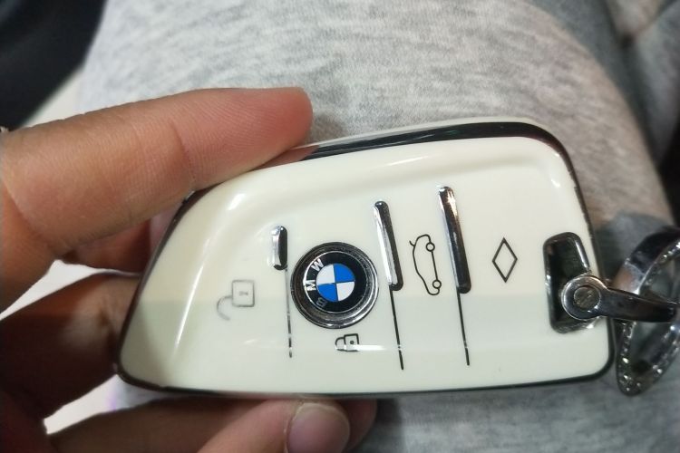 宝马5系 2022款 改款二 530Li 尊享型 M运动套装中控内饰11