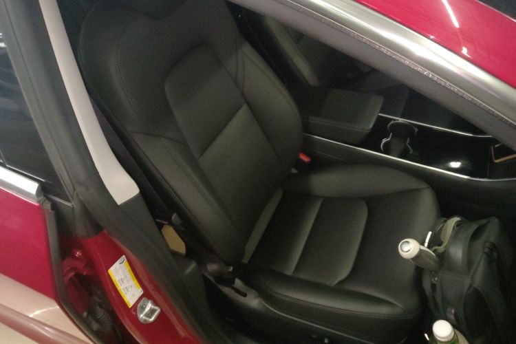 特斯拉 Model 3 2020款 标准续航后驱升级版局部细节41