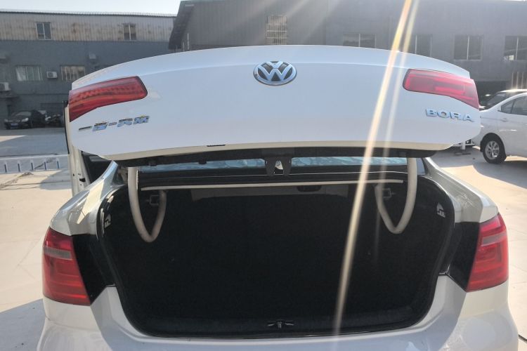 大众 宝来 2014款 1.6L 自动舒适型机舱底盘23