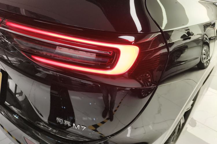 鸿蒙智行 问界M7 2024款 1.5T 智驾四驱Pro版 6座车身外观9