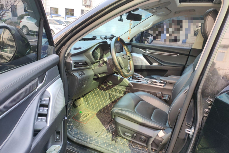 上汽大通MAXUS D90 2017款 2.0T 自动四驱 天狼星中控内饰20