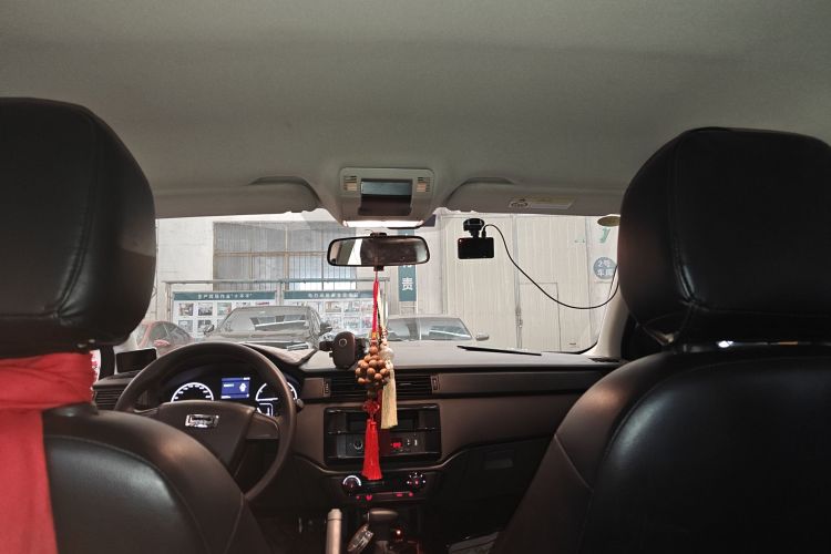 观致3 2018款 三厢 1.6L 自动领先型中控内饰22