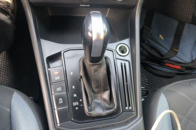 大众 朗逸 2023款 1.5L 自动得逸版中控内饰18