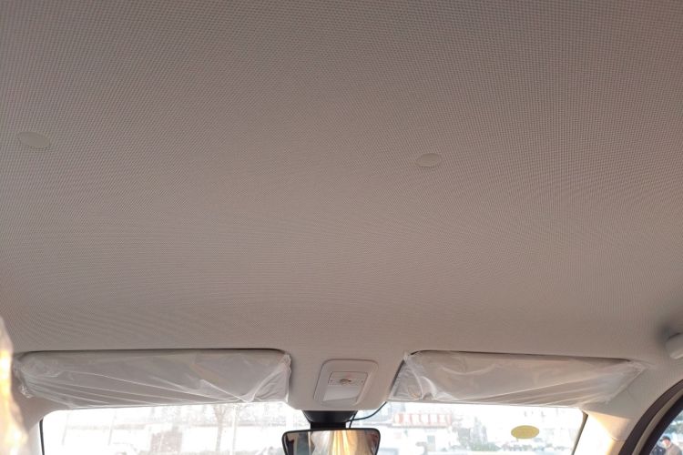 五菱汽车 宏光MINIEV 2025款 四门版 进阶款中控内饰22