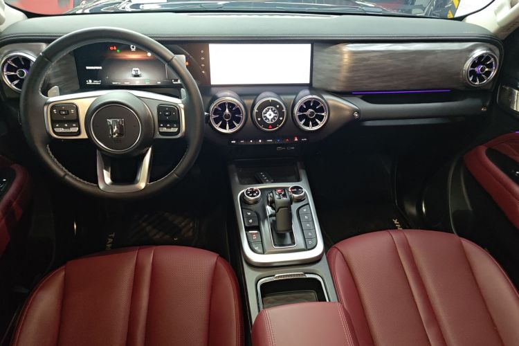 坦克300 2024款 2.0T 穿越者中控内饰7002