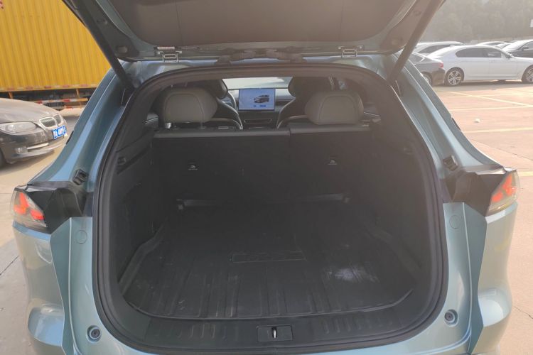 深蓝汽车 深蓝S07 2024款 285Max 乾崑智驾ADS SE增程版机舱底盘23