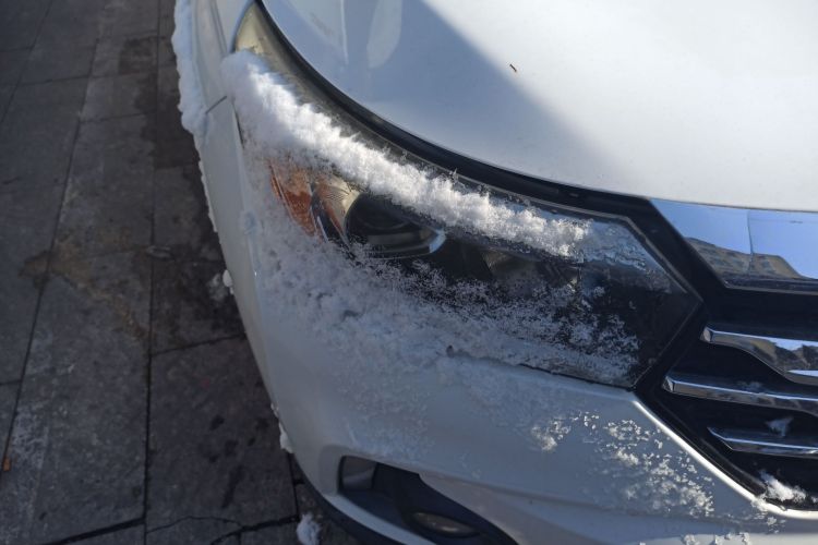 广汽传祺 传祺GS4 2017款 235T 自动两驱豪华智联版车身外观8