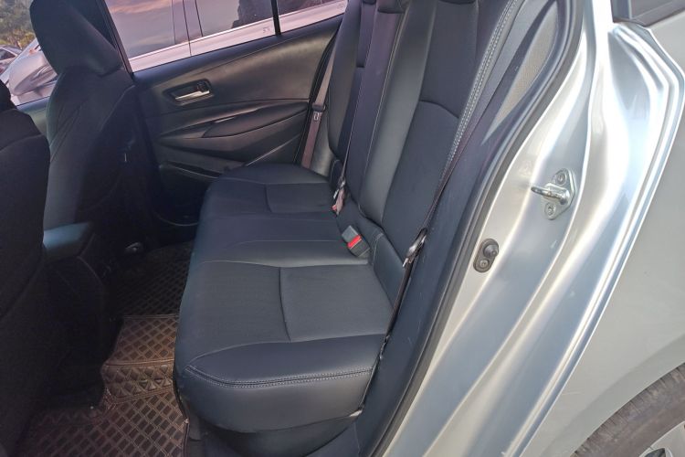 丰田 雷凌 2022款 双擎 1.8H E-CVT领先版中控内饰21