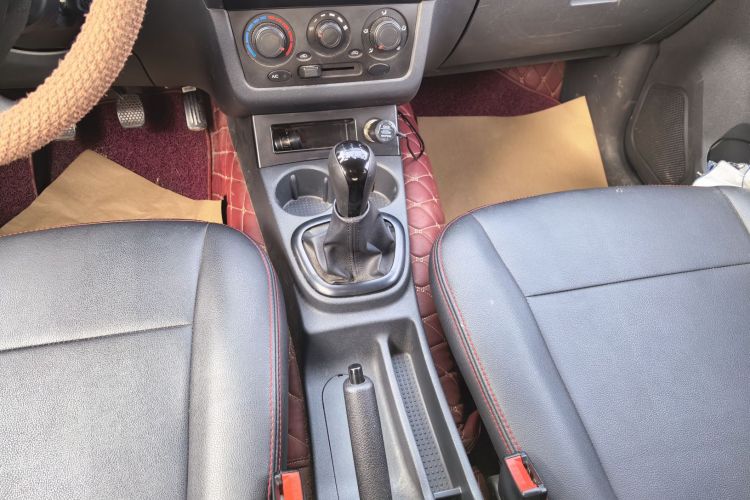 东风风光 风光330 2014款 1.5L手动标准型DK15-02中控内饰18