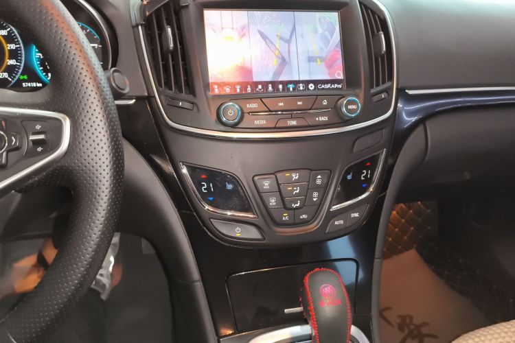 别克 君威 2015款 1.6T 精英技术型中控内饰16