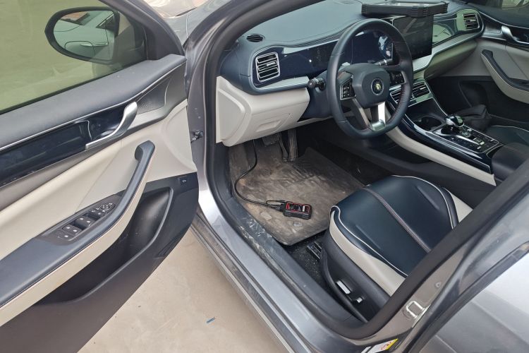 比亚迪 秦PLUS 2021款 DM-i 55KM 旗舰型中控内饰7003