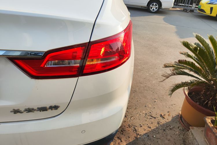 福特 福睿斯 2019款 改款 1.5L 手动质享型 国VI车身外观9