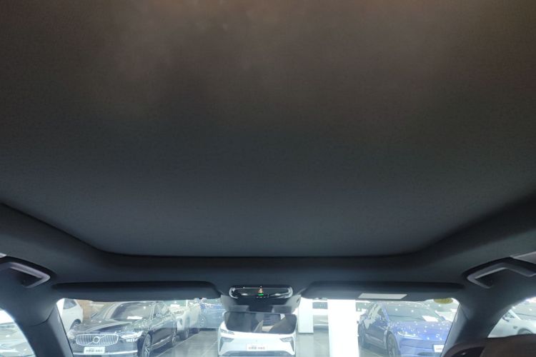 领克08 EM-P 2025款 220km 四驱性能Halo局部细节22