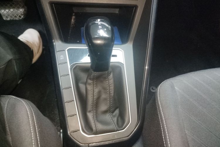 大众 朗逸 2023款 新锐 1.5L 自动出众新逸版中控内饰18