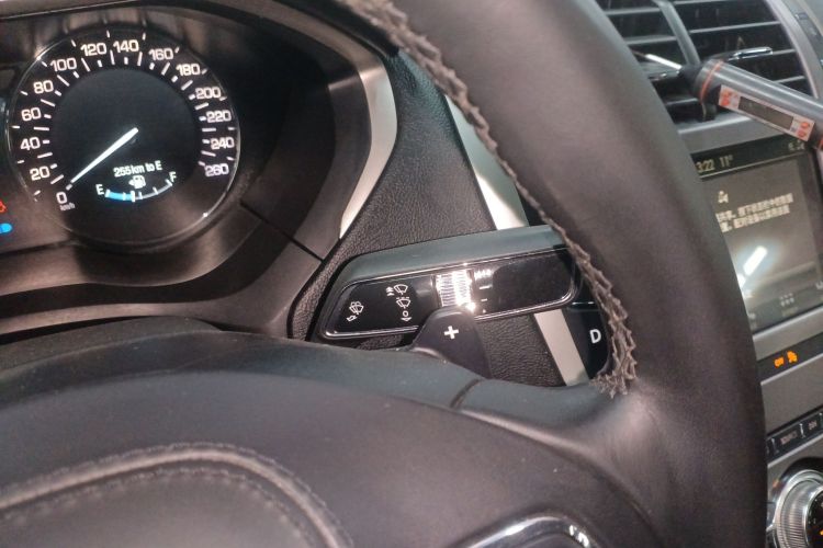 林肯MKZ 2019款 2.0T 尊享版 国VI中控内饰18